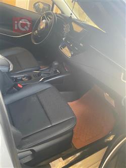 تۆیۆتا کۆرۆلا